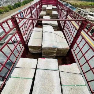 安阳 黄金麻花岗岩荔枝面，光面毛板装车完成