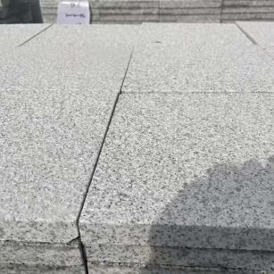 安阳 白麻花岗岩石材推荐 荔枝面地铺石