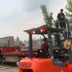 安阳 黄金麻冰裂纹，地铺石装车