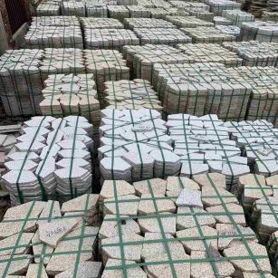 安阳 黄金麻白麻花岗岩荔枝面地铺石(冰裂纹)