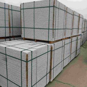 安阳 白麻花岗岩石材荔枝面地铺石（300*600*50）