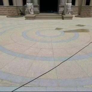 安阳 黄金麻芝麻灰花岗岩石材地铺拼接效果