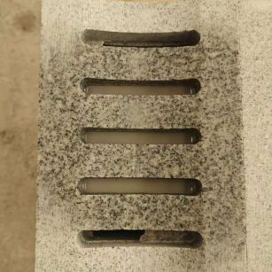 安阳 芝麻白拉丝面花岗岩U型开槽排水槽