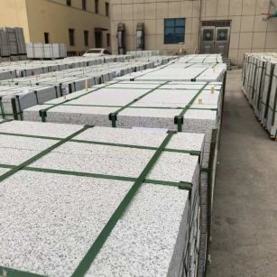 安阳 白麻花岗岩5.0公分荔枝面地铺石