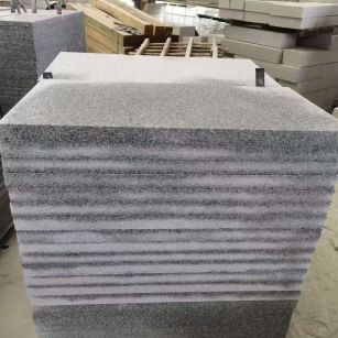 安阳 芝麻白5公分火烧地铺成品，900*400，规格可定制