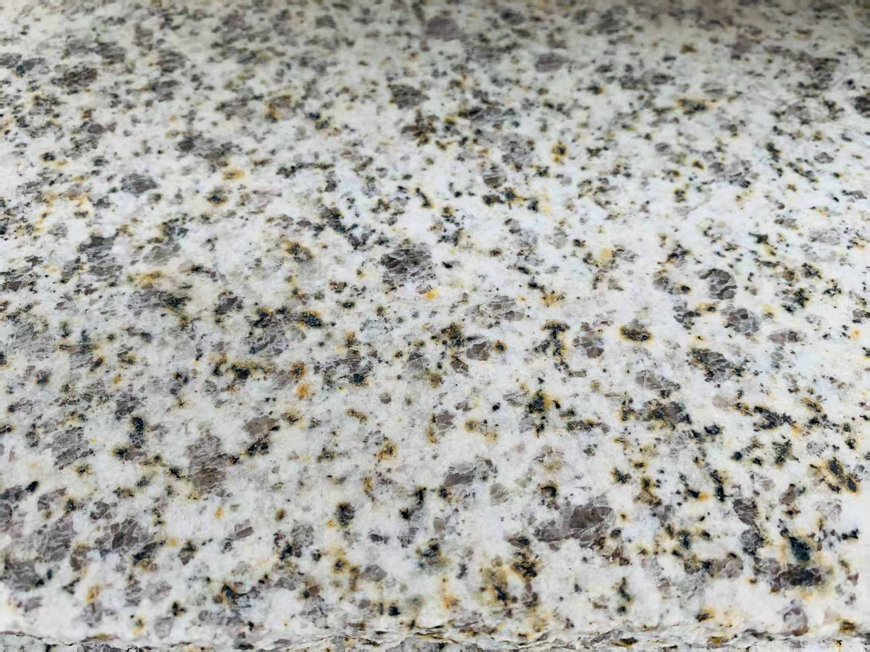 安阳 黄金麻花岗岩石材浅黄光面