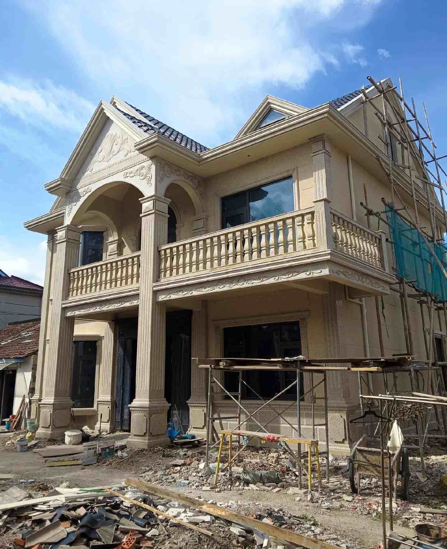 安阳 黄金麻花岗岩石材私人别墅雕花门楼柱阳台栏杆