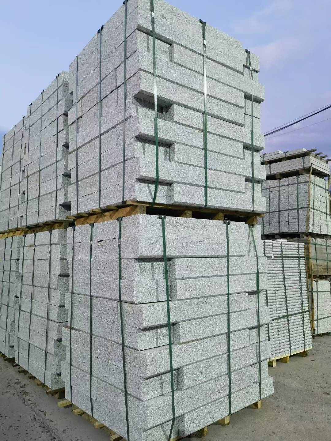 安阳 芝麻白花岗岩路沿石，路缘石，路肩石，道牙，立缘石，马路牙子，街沿石，侧石等