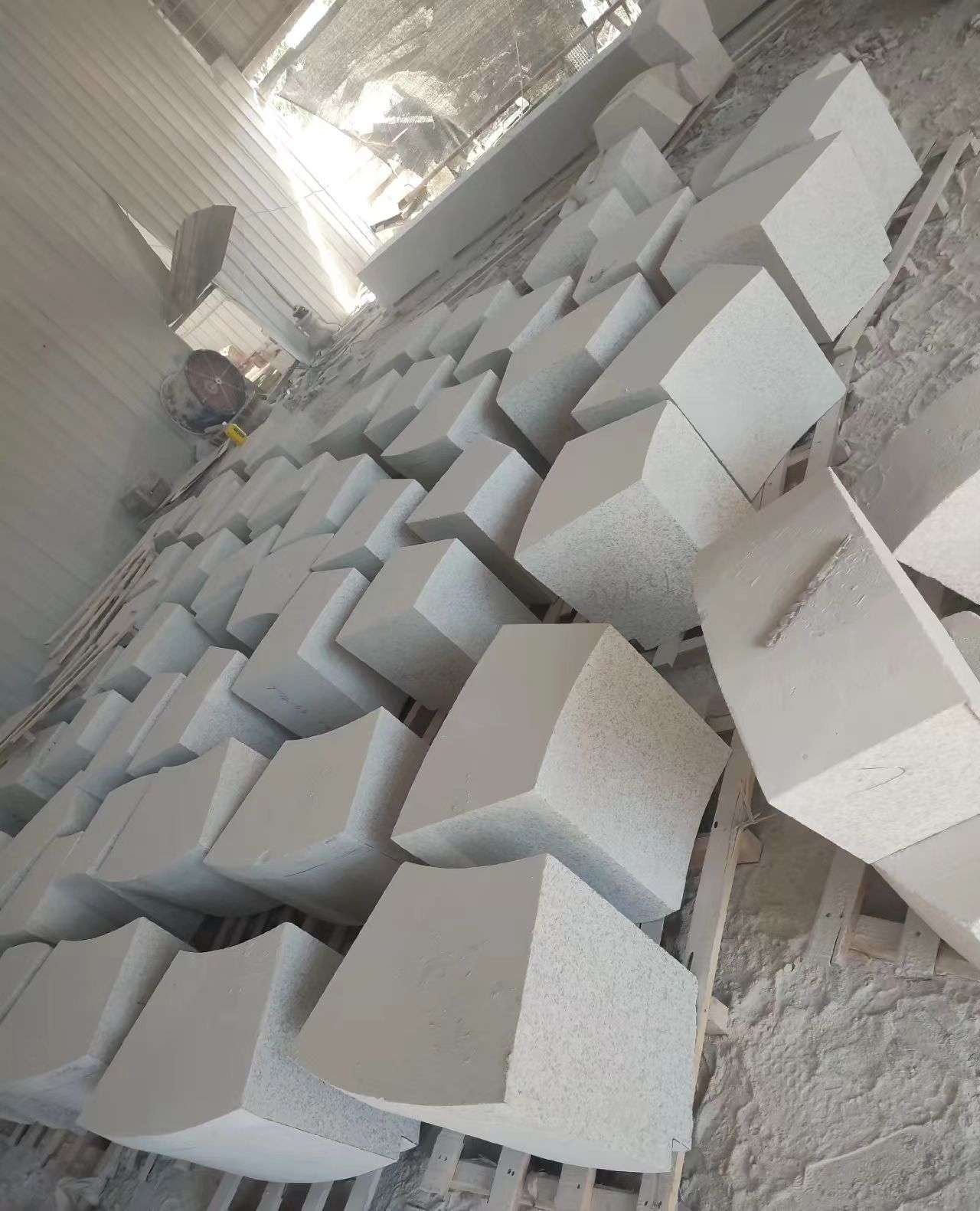 安阳 白麻花岗岩异形坐凳