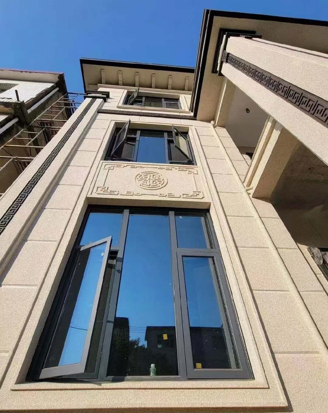 安阳 黄金麻荔枝面别墅外墙干挂效果展示