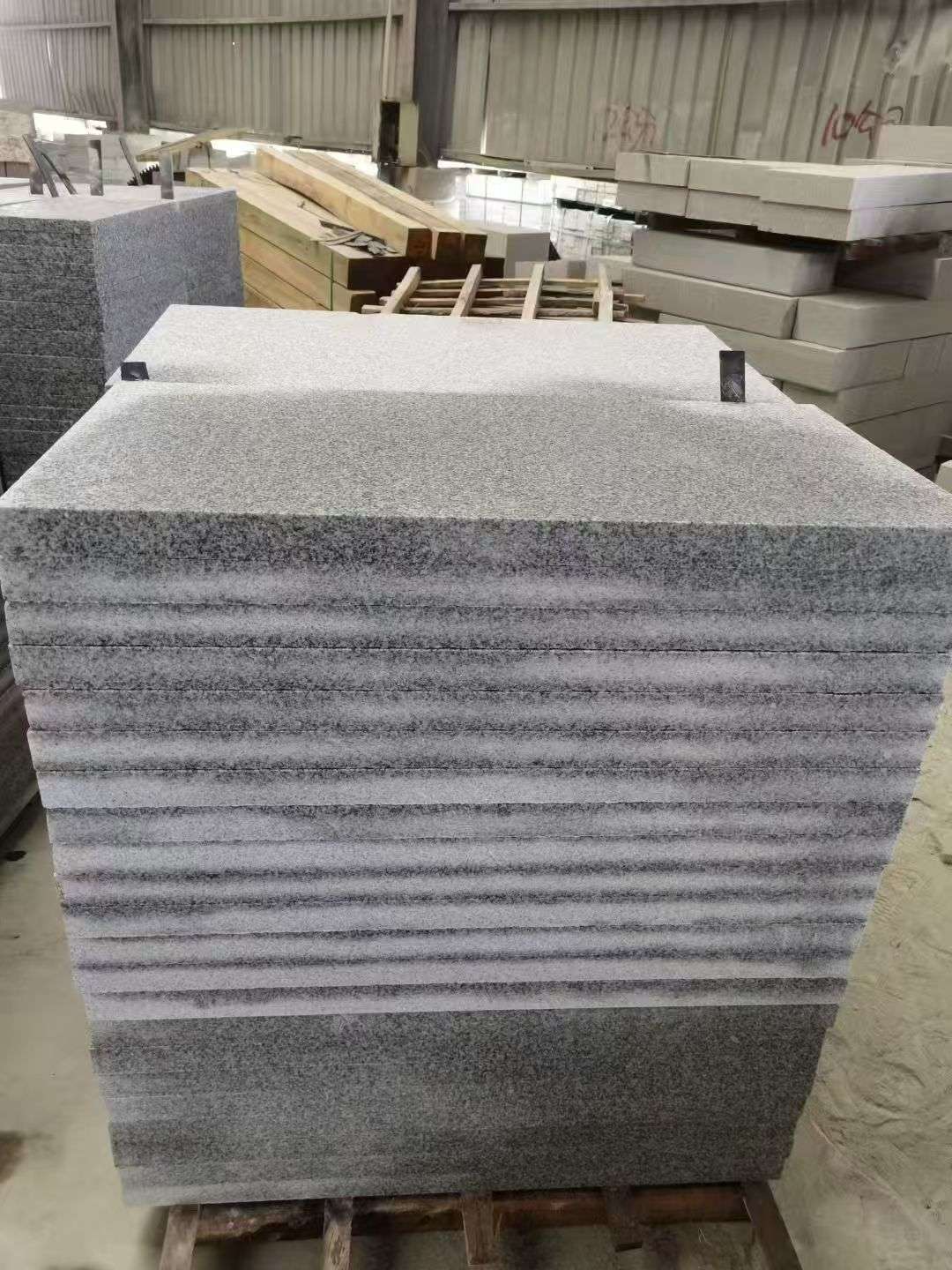 安阳 芝麻白5公分火烧地铺成品，900*400，规格可定制