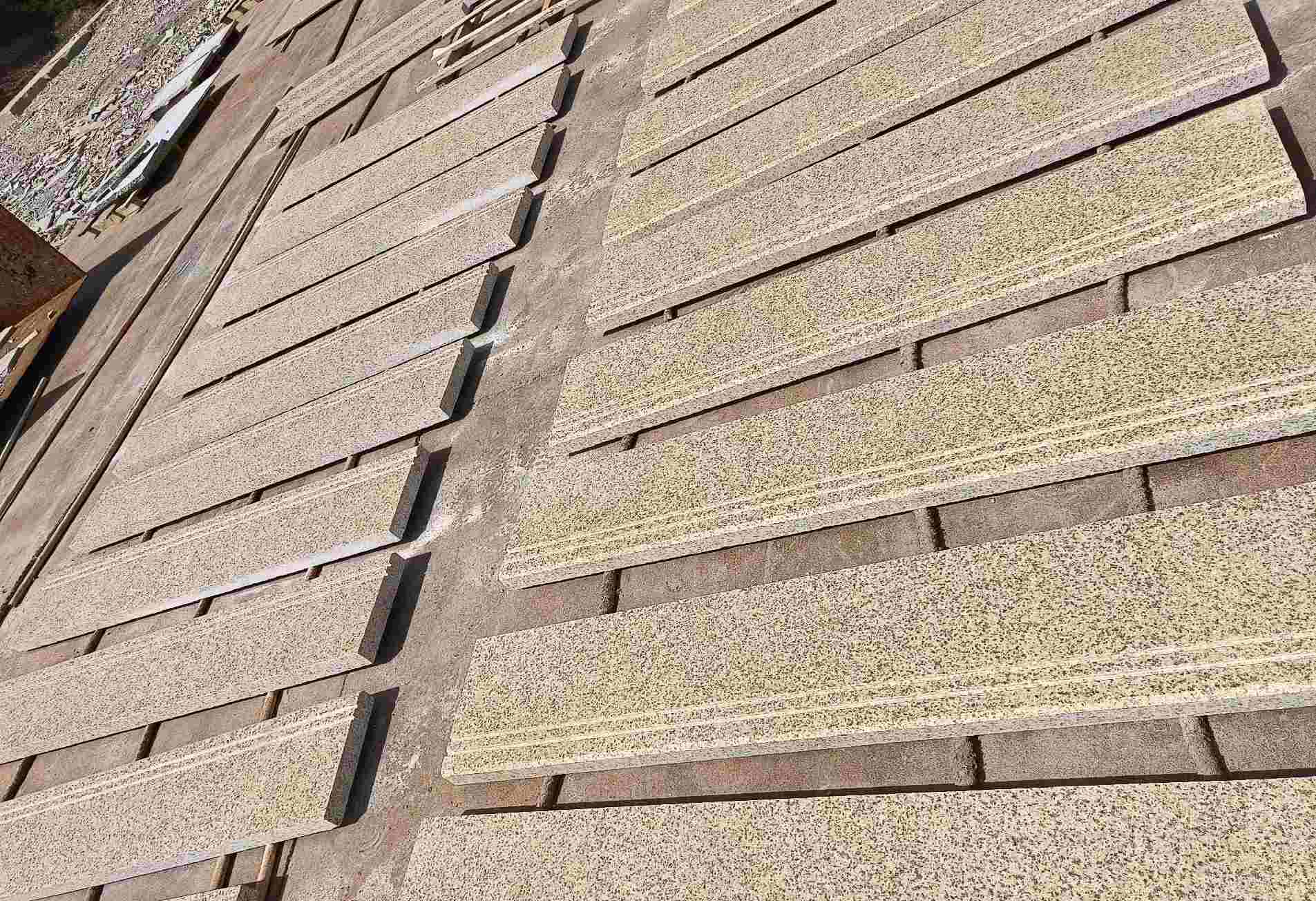 安阳 黄金麻花岗岩光面楼梯踏步