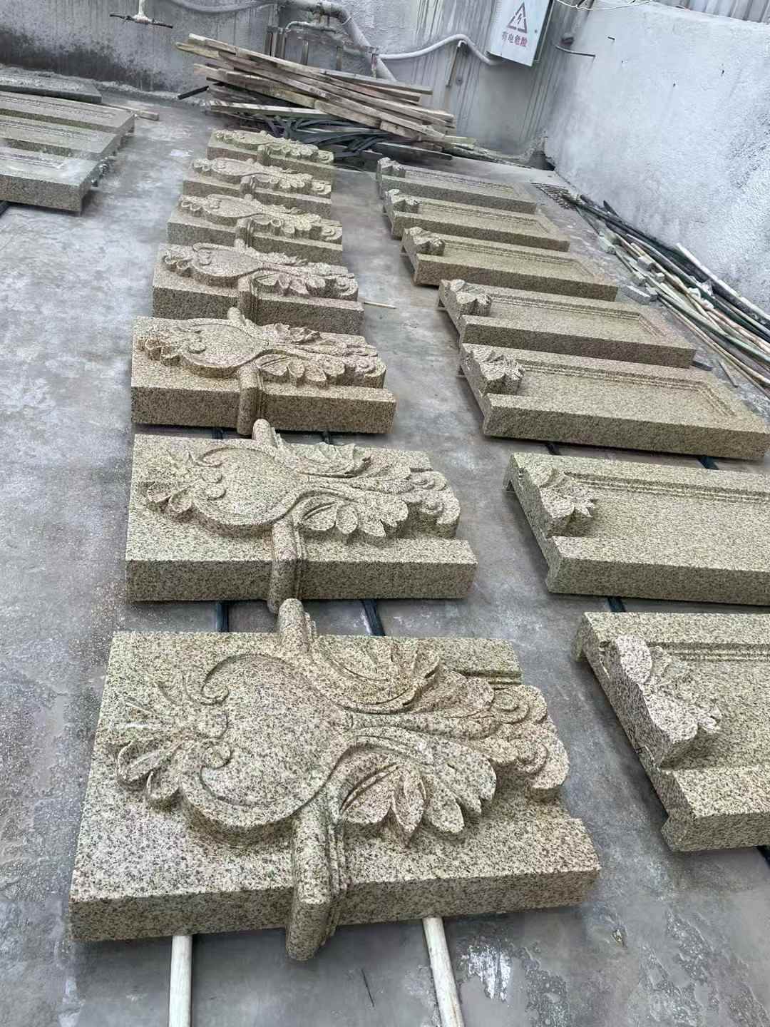 安阳 黄金麻花岗岩别墅外墙雕刻板