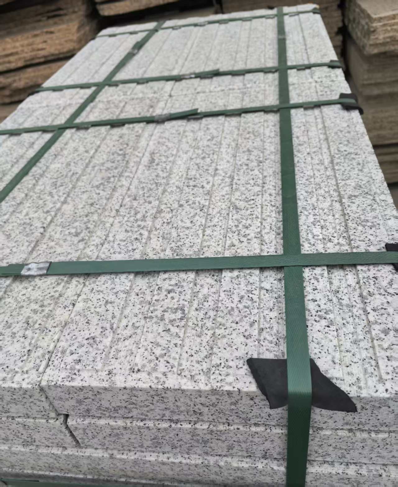 安阳 白麻花岗岩直行盲道石，盲条，地铺石