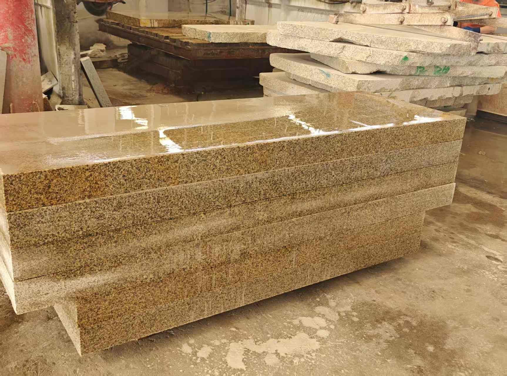 安阳 黄金麻栏杆料半成品加工中